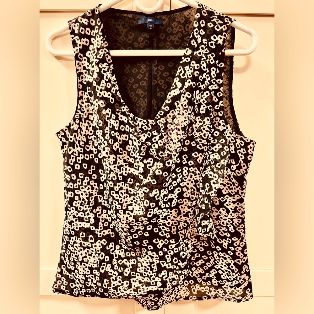 Gauzy Gap Sleeveless Blouse